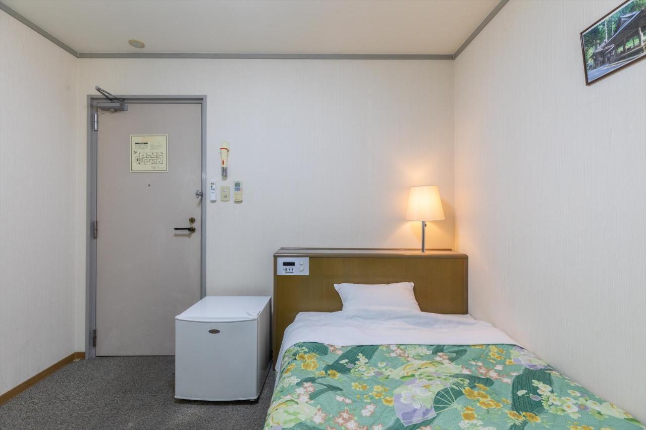 Tabist Business Hotel Takamado Shin-Omiya Nara Bagian luar foto